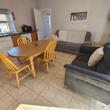 Moneylands Farm Self-Catering Apartments 애클로 외부 사진